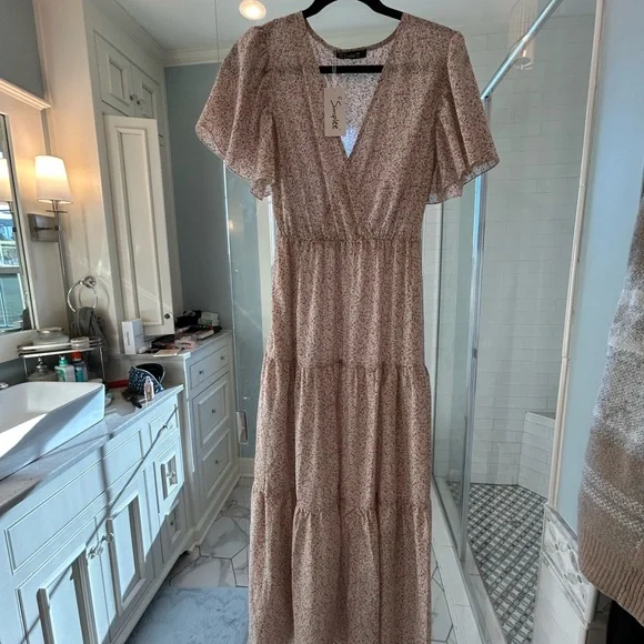 Simple Pink Floral Maxi Dress - Picture 2 of 3